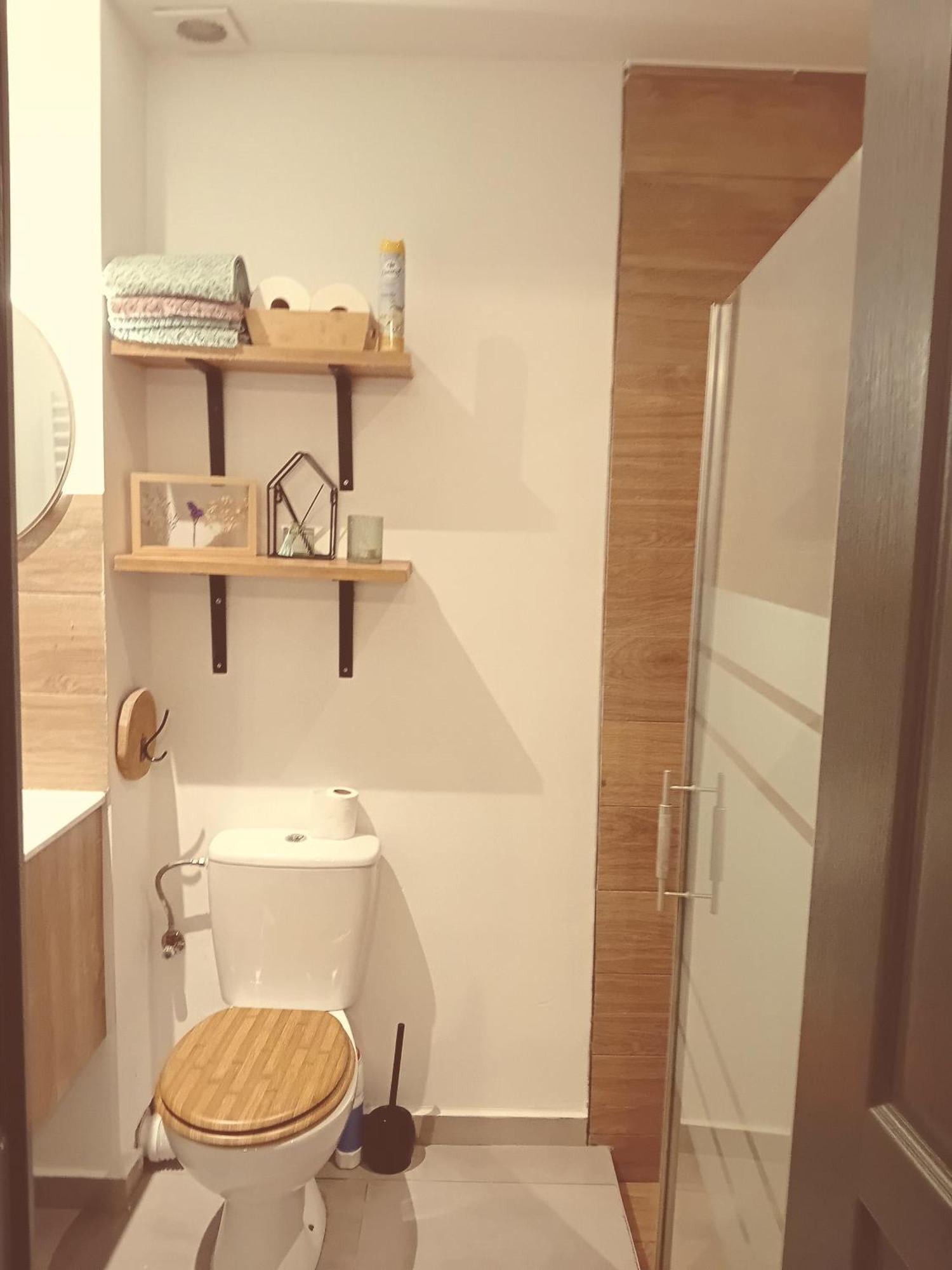 Studio Meuble 4Km Aeroport 沙勒罗瓦 外观 照片
